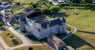 Logis "Dans l'enceinte du château"