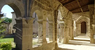 Abbaye de Saint Amant de Boixe