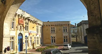 Château de Jonzac Château de Jonzac