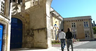 Château de Jonzac Château de Jonzac