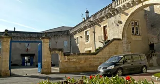 Château de Jonzac Château de Jonzac