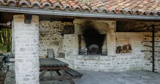 L'Arche de la Broue (Le Chalet) L'Arche de la Broue (Le Chalet)