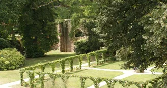 Abbaye Carolingienne Notre Dame et Saint Benoît