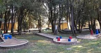 Les Chênes verts village club