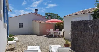 Maison à Boyardville village en bord de mer