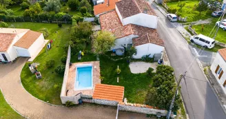 Maison Charentaise avec piscine