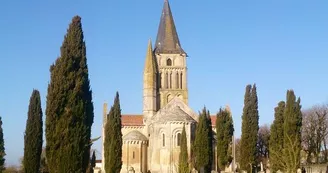 Église Saint-Pierre d'Aulnay-de-Saintonge