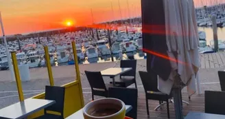 Le Bistrot du Port Le Bistrot du Port