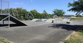 Terrain multisports et skatepark