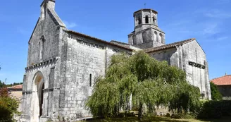 Eglise Saint-Pierre-Ès-Lien de Thaims Eglise Saint-Pierre-Ès-Lien de Thaims