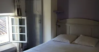 Les Chambres des Bujours Les Chambres des Bujours