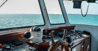 Compagnie Interîles - Au départ de l'île d'Oléron (St-Denis-d'Oléron) Juillet-Août