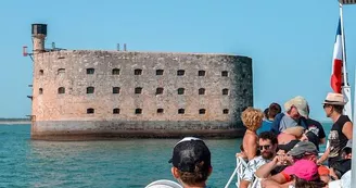 Compagnie Interîles - Au départ de l'île d'Oléron (St-Denis-d'Oléron) Juillet-Août