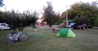 Aire naturelle Au Jardin près de l'Océan