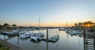 Camping Au Petit Port de l'Houmeau