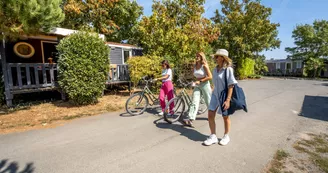 Camping Au Petit Port de l'Houmeau