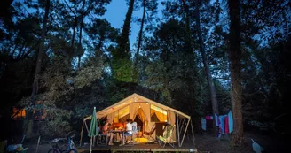 Camping Huttopia - Oléron Les Chênes Verts
