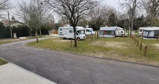Camping Municipal de Jonzac Camping Municipal de Jonzac