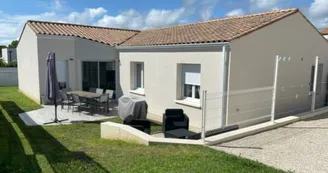 Villa Familem, accueillante et moderne Villa Familem, accueillante et moderne