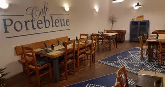 La Porte Bleue