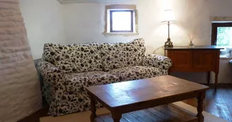 Meublé "La maison cachée"