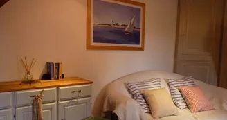 Meublé "La maison cachée"