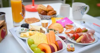 Petit déjeuner à l'Hôtel la Jetée