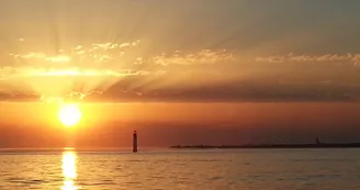 Apéro coucher de soleil sur la mer - Kelone Apéro coucher de soleil sur la mer - Kelone