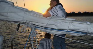 Apéro coucher de soleil sur la mer - Kelone Apéro coucher de soleil sur la mer - Kelone
