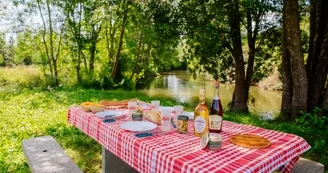 Aire de pique-nique des Coteaux-du-Blanzacais