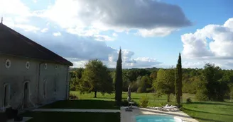 Aire de stationnement camping-car du Domaine de la Valade