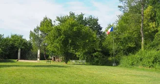 Aire de stationnement camping-car du Domaine de la Valade