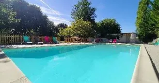 Le domaine Jasmin - Gîtes typiquement charentais - 36 à 50 pers