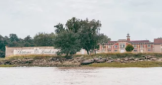 Croisières Loudenne II - Visite du château et dégustation