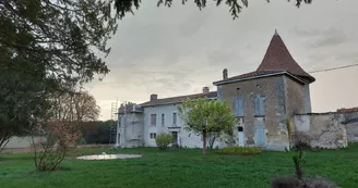 Château de Lussaud Château de Lussaud