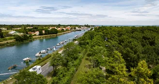 Aire de stationnement Le Dauphin