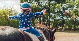 Balade à poney avec les Écuries de Chêne