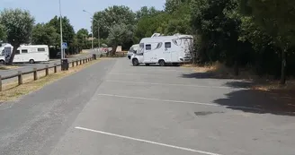 Aire de stationnement et de services de l'Espérance