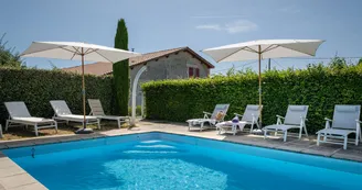 Gîte Les Sarments - Privatisation des gîtes Les Vignes et Le Cépage - 8 personnes - 4 chambres tout équipés