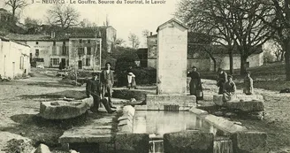 Fontaine et Lavoir du Gouffre Fontaine et Lavoir du Gouffre