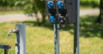 Aire d'accueil camping-cars | MAISON CAMPS