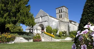 Arthenac Village Fleuri