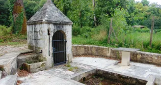 Lavoir du bourg Asnières / Nouère