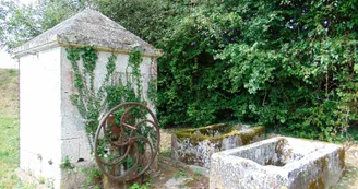 MARSAC-fontaine des Guérinauds