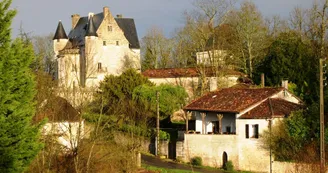 Vieux bourg de VOUZAN